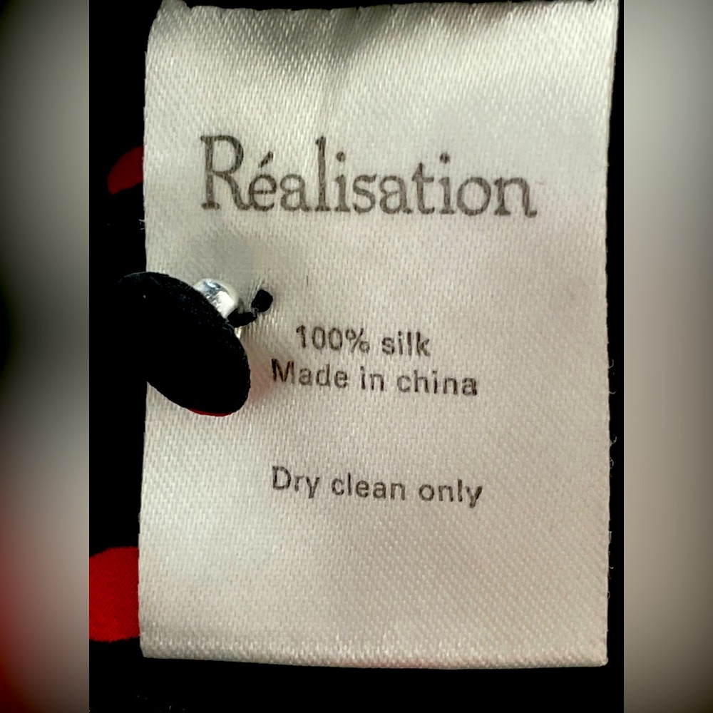 Realisation Par. V Neck black and red polka dot Top.